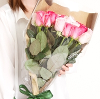 【農家直送 お誕生日に贈るバラの花束10本〜】